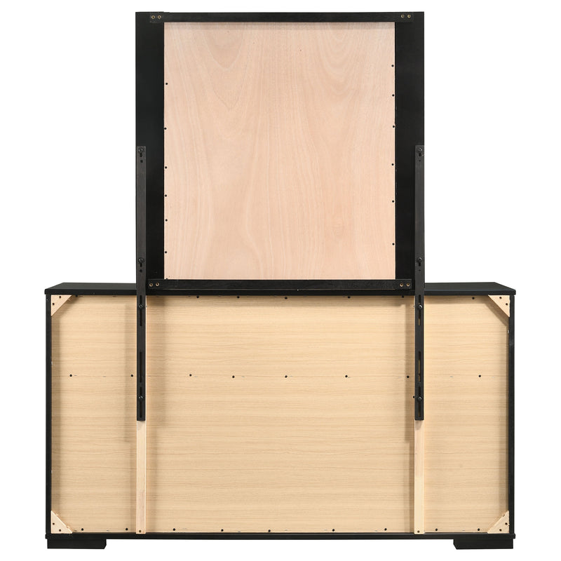 Blacktoft Dresser With Mirror