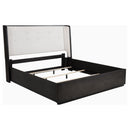 Leandro Wingback Bed