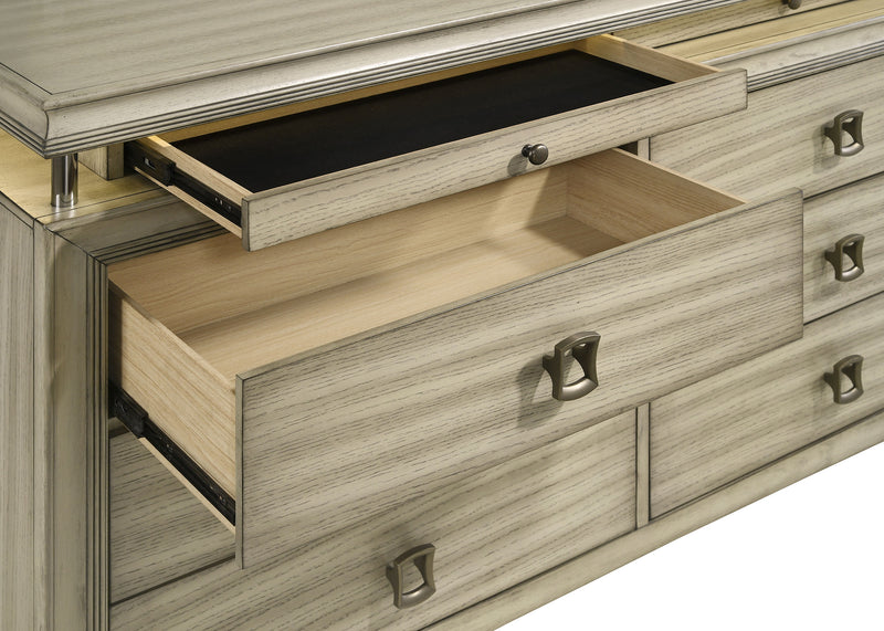 Giselle Dresser