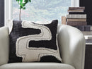 Veerbank Pillow (Set of 4)