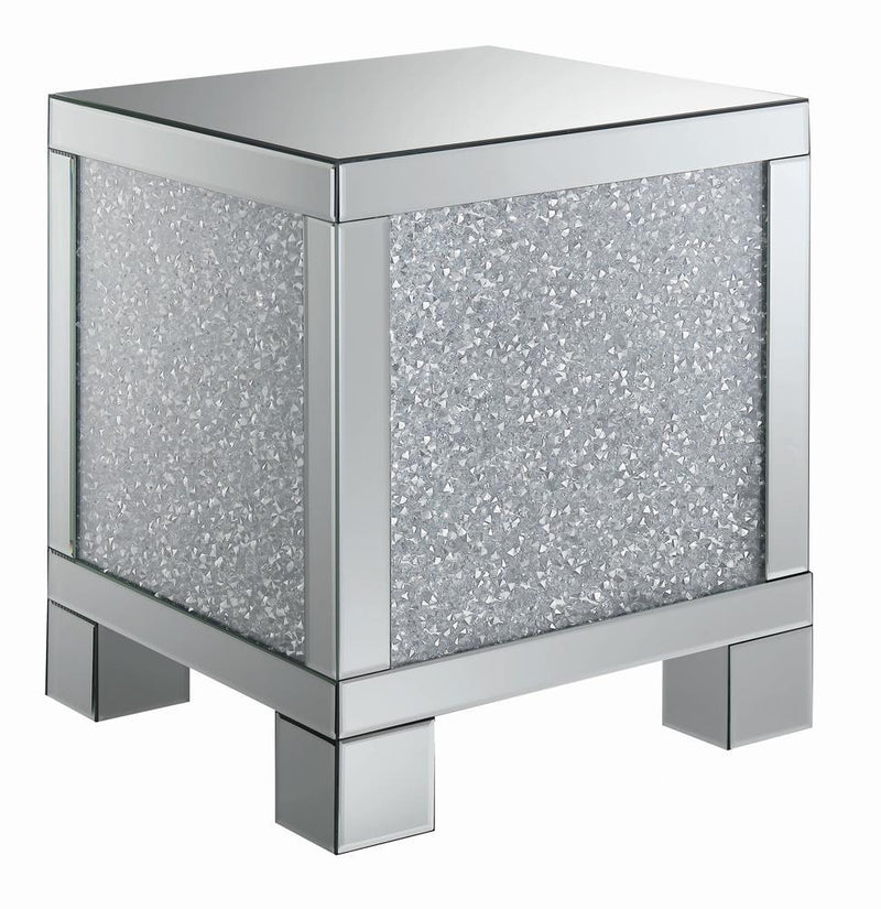 G722497 Contemporary Silver Side Table - Austin's Furniture Depot (Austin,TX)