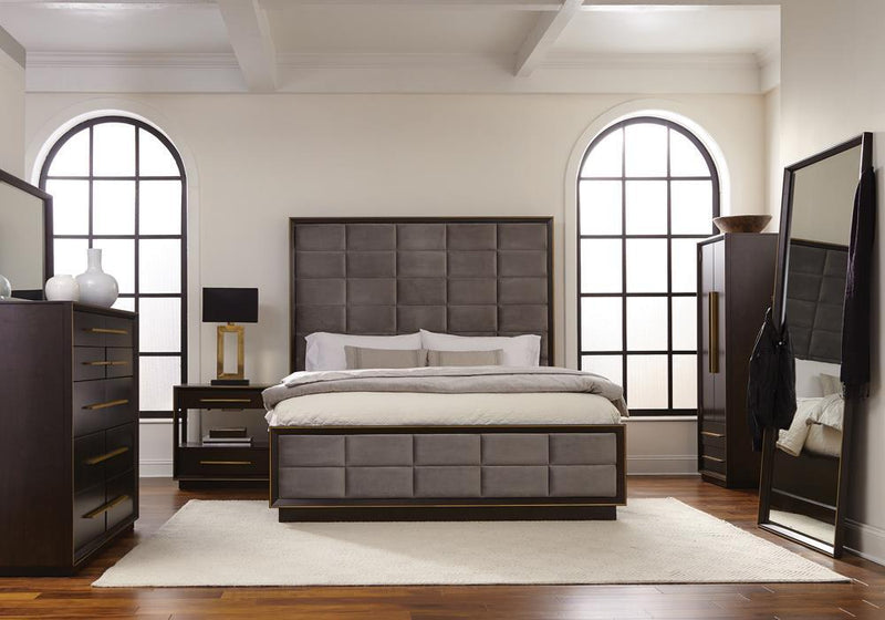 G223263 C King Bed - Austin's Furniture Depot (Austin,TX)