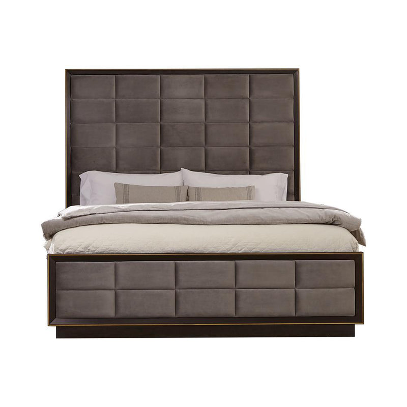 G223263 C King Bed - Austin's Furniture Depot (Austin,TX)