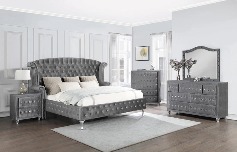 Deanna Bedroom Traditional Metallic Queen Bed - Austin's Furniture Depot (Austin,TX)